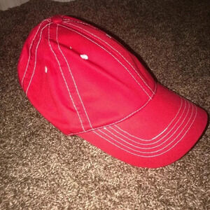🌟Red baseball cap